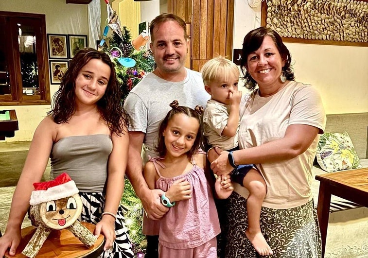 La familia vizcaína que lleva 300 días recorriendo el mundo: «Ahora podemos vivir así, mañana no se sabe»